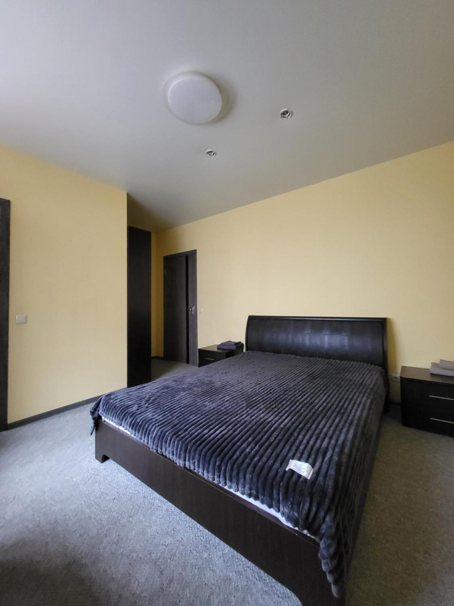 Амстердам Hotel Khmel'nyts'kyy Exterior photo
