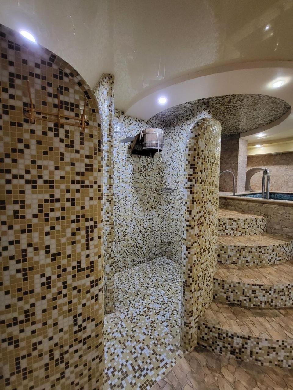 Амстердам Hotel Khmel'nyts'kyy Exterior photo